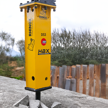 JCB 8015 Hydraulic Hammer Lifestyle 2