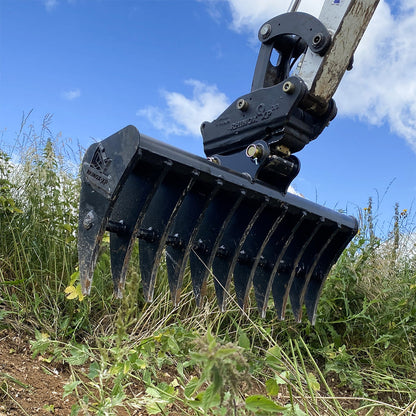 Komatsu PC210LCi-11 Excavator Land Clearance Rake - 84" Heavy Duty Lifestyle Image 1