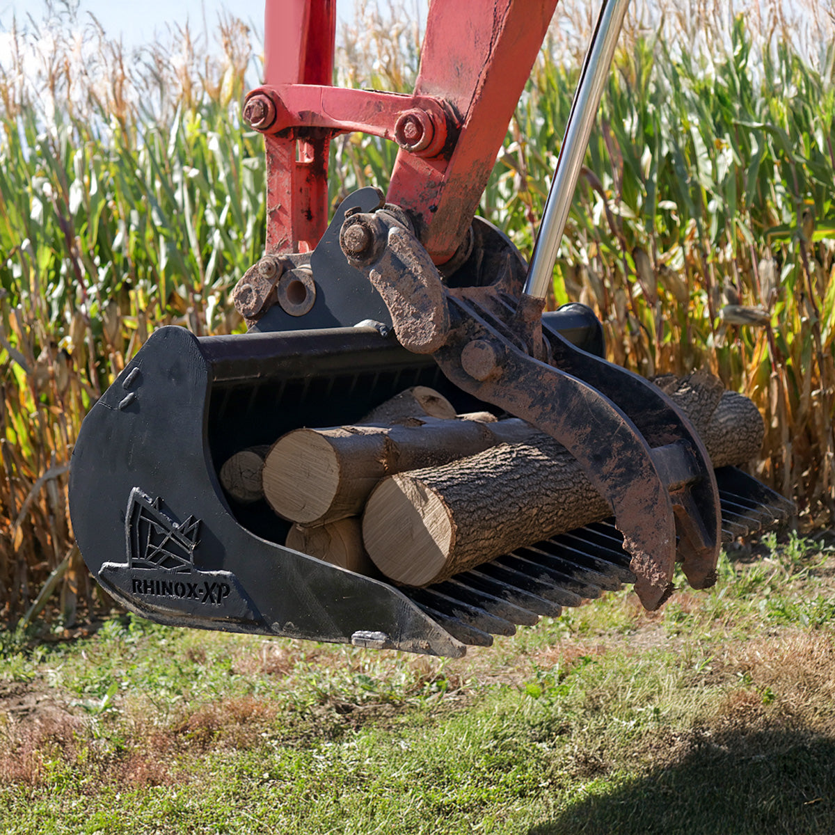 Bobcat 418 36" Rake Riddle Bucket 36" Lifestyle 4