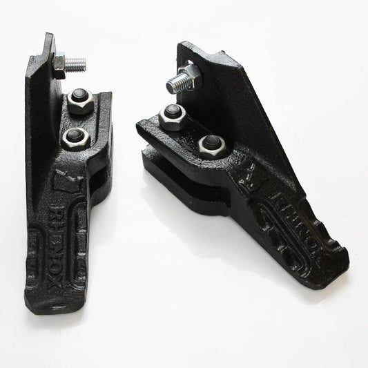 Kubota Side cutter Bucket Teeth (Pair) - Rhinox Group US